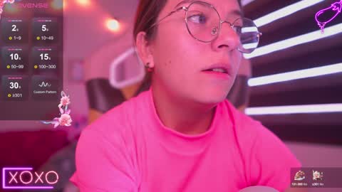 Snapshot of milly_kenner chatting on February 2025 04:22:01 PM MILLY online show from February 2025 04:22:01 PM