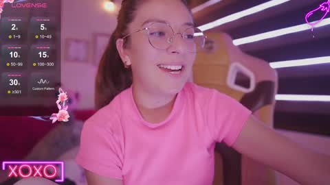 Snapshot of milly_kenner chatting on February 2025 07:23:02 PM MILLY online show from February 2025 07:23:02 PM