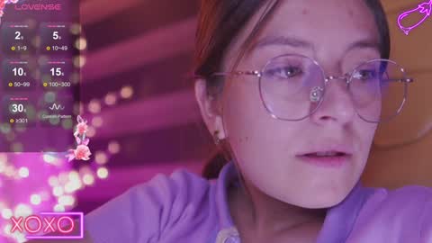 Snapshot of milly_kenner chatting on February 2025 11:28:02 PM MILLY online show from February 2025 11:28:02 PM