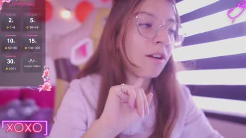 Snapshot of milly_kenner chatting on February 2025 05:40:01 PM MILLY online show from February 2025 05:40:01 PM