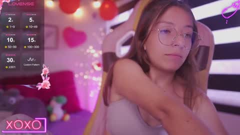 Snapshot of milly_kenner chatting on February 2025 08:42:01 PM MILLY online show from February 2025 08:42:01 PM