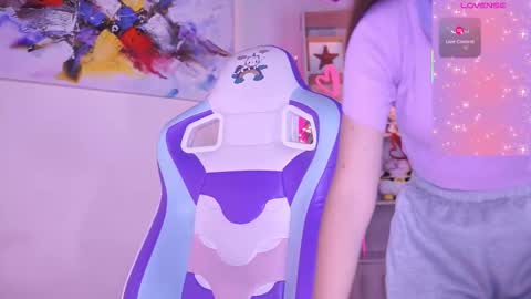 Snapshot of milly_kenner chatting on March 2025 07:53:01 PM MILLY online show from March 2025 07:53:01 PM