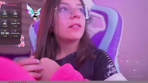 Snapshot of milly_kenner chatting on September 2025 04:43:02 PM MILLY online show from September 2025 04:43:02 PM