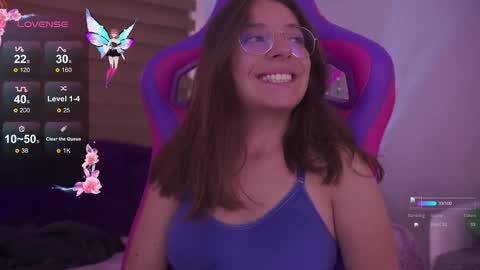 Snapshot of milly_kenner chatting on October 2025 03:24:01 PM MILLY online show from October 2025 03:24:01 PM