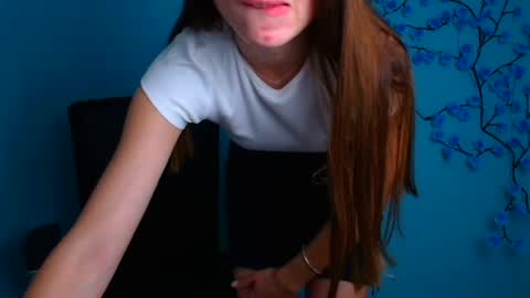 Snapshot of milly_liss chatting on June 2026 06:07:01 AM Milly online show from June 2026 06:07:01 AM