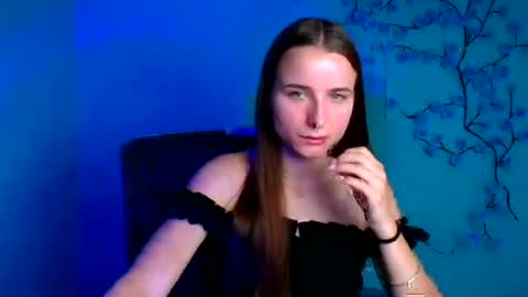 Snapshot of milly_liss chatting on July 2026 06:19:02 AM Milly online show from July 2026 06:19:02 AM