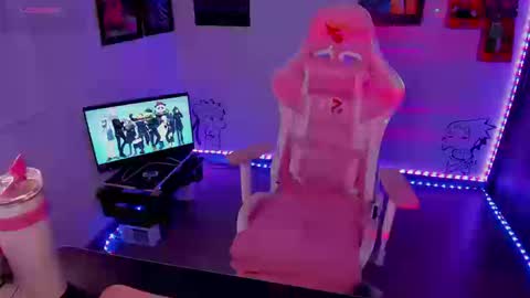 Snapshot of milly_yako chatting on September 2025 01:31:02 AM Monkey D Maddie online show from September 2025 01:31:02 AM