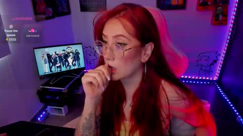 Snapshot of milly_yako chatting on October 2025 10:07:01 PM Monkey D Maddie online show from October 2025 10:07:01 PM