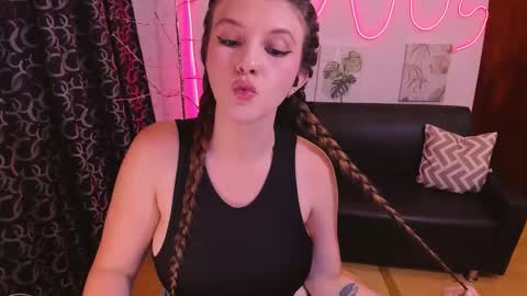 millysandlerr online show from March 2026 03:19:02 PM