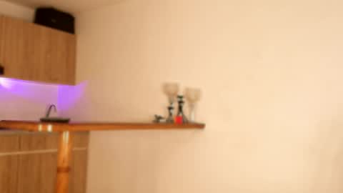 Snapshot of milo_k chatting on May 2026 01:45:01 AM Milo online show from May 2026 01:45:01 AM