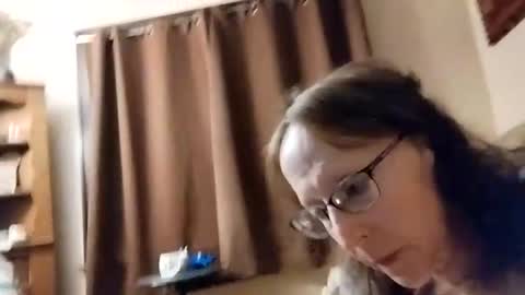 Snapshot of miloanj chatting on June 2026 06:07:01 AM miloanj online show from June 2026 06:07:01 AM