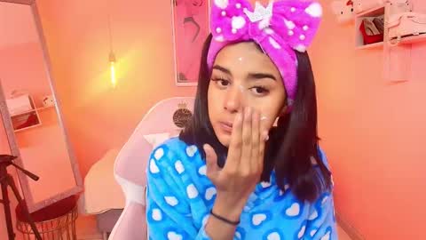 milu_carbajal_x online show from January 2026 01:26:02 PM