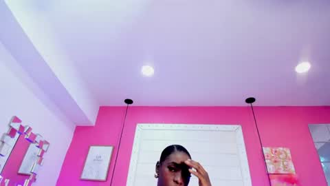 Snapshot of milu_rousse chatting on July 2026 02:36:02 AM delicious chocolate online show from July 2026 02:36:02 AM