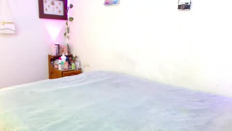 Snapshot of mily_baker chatting on May 2026 06:46:01 PM mily_baker online show from May 2026 06:46:01 PM