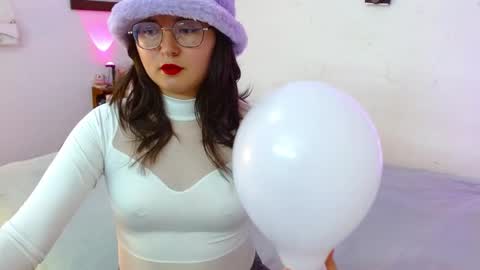 Snapshot of mily_baker chatting on June 2026 06:24:02 PM mily_baker online show from June 2026 06:24:02 PM
