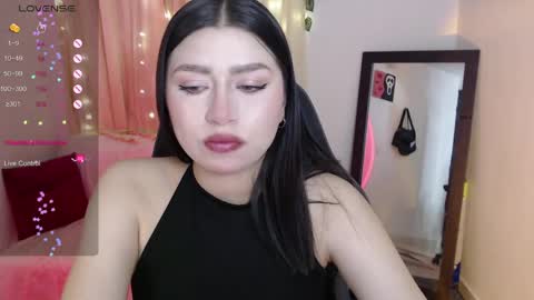 Snapshot of mily_thomson_b chatting on April 2026 12:17:01 AM Mily online show from April 2026 12:17:01 AM