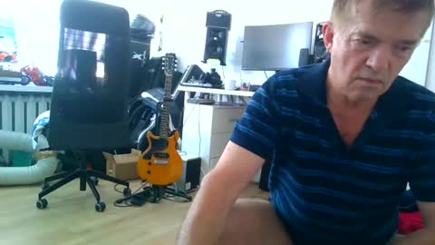 Snapshot of milymen26 chatting on July 2026 05:47:02 AM Milymen26 Polish man master fereskik straight mature online show from July 2026 05:47:02 AM