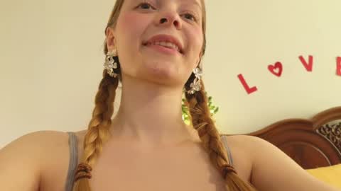 mimichelle online show from December 2024 03:54:02 AM