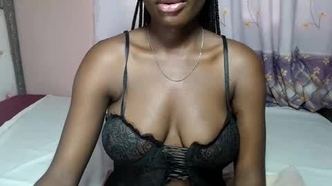 Snapshot of mimiebony chatting on May 2026 06:52:01 AM mimiebony online show from May 2026 06:52:01 AM