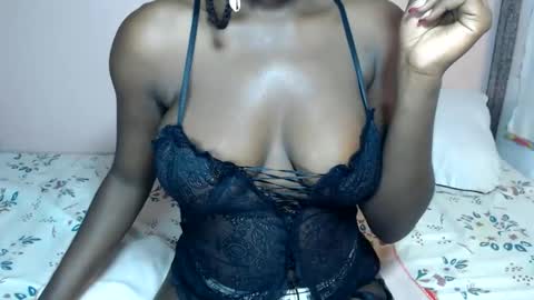Snapshot of mimiebony chatting on June 2026 06:42:02 AM mimiebony online show from June 2026 06:42:02 AM