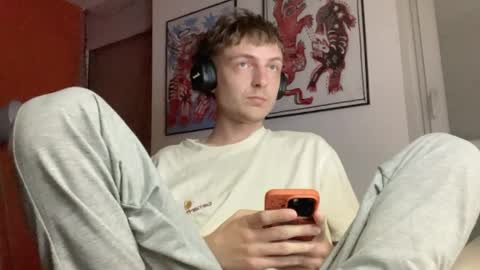 Snapshot of mimiro12 chatting on April 2026 12:19:01 AM mimiro12 online show from April 2026 12:19:01 AM