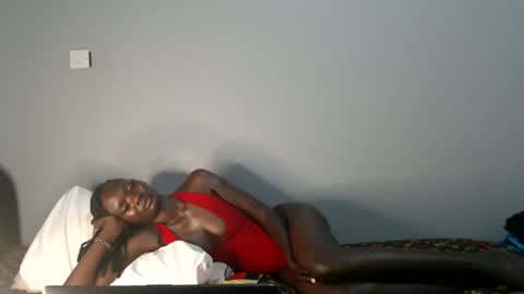 Snapshot of minatah6 chatting on May 2026 12:25:02 PM minatah6 online show from May 2026 12:25:02 PM