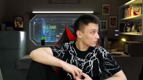 MINATO online show from November 2025 02:39:01 PM