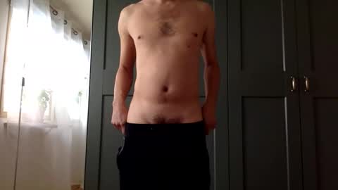 Snapshot of mince_alors chatting on February 2026 03:57:01 PM mince_alors online show from February 2026 03:57:01 PM