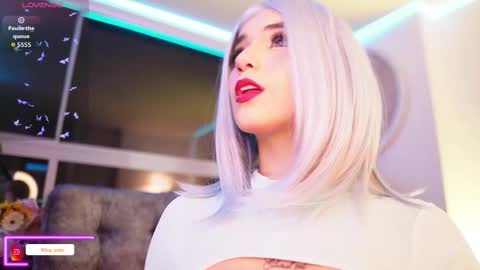 Snapshot of ming_yue_ chatting on September 2025 04:36:01 AM My name is Fer Nice to meet you  give it a thumbs up please its important online show from September 2025 04:36:01 AM