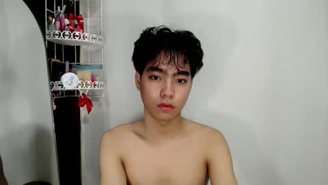 mingkla_man online show from March 2026 07:13:02 AM