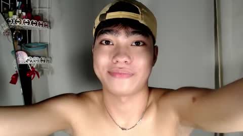 Snapshot of mingkla_man chatting on June 2026 06:43:01 PM mingkla_man online show from June 2026 06:43:01 PM