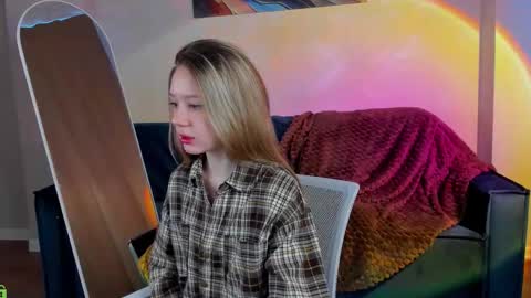 Snapshot of mini_allice chatting on February 2026 01:53:01 AM Allice online show from February 2026 01:53:01 AM