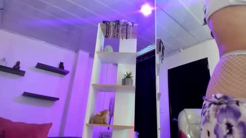 miniadelf online show from February 2026 07:56:01 PM