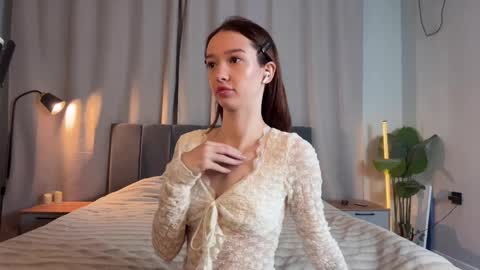 Snapshot of minicleo chatting on April 2026 02:15:01 PM Cleo online show from April 2026 02:15:01 PM
