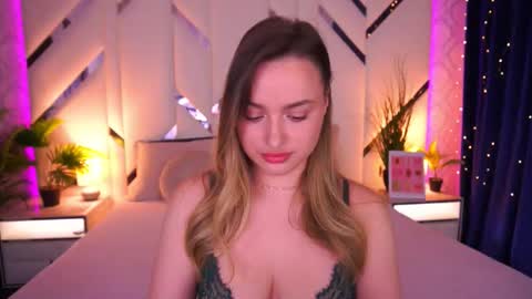 minifox_ online show from March 2026 08:27:02 AM