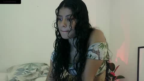   Mini Mila Kunis ft Ashton Katchero. Follow me to stay in touch  online show from April 2026 07:33:02 PM