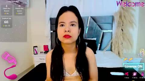 minilove_01 online show from February 2026 12:04:02 PM