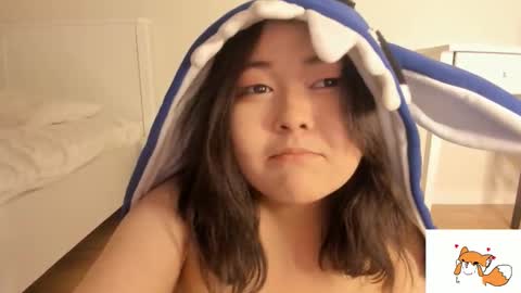 Snapshot of minji_snow chatting on December 2025 02:12:02 PM Minji online show from December 2025 02:12:02 PM