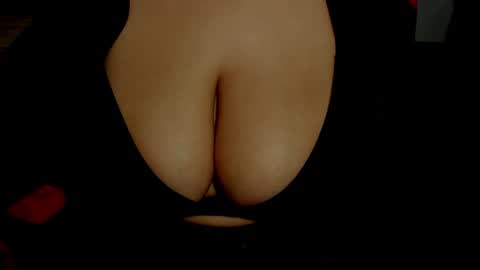 Snapshot of minka0 chatting on December 2024 09:04:02 PM minka0 online show from December 2024 09:04:02 PM