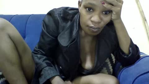 Snapshot of minlavine chatting on May 2026 05:03:02 AM minlavine online show from May 2026 05:03:02 AM