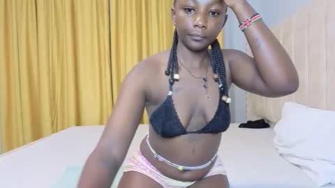 Snapshot of minnie_kay chatting on May 2026 10:16:02 PM Minnie online show from May 2026 10:16:02 PM