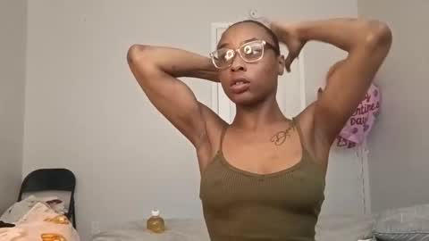 minniehunney online show from February 2026 10:21:01 PM