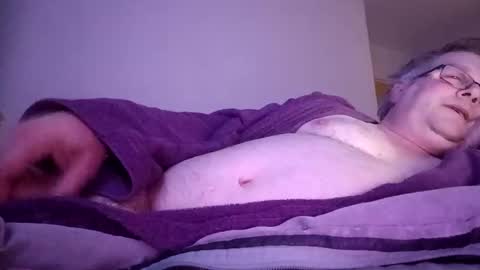 Snapshot of minos60200 chatting on December 2024 10:14:02 PM Stephano online show from December 2024 10:14:02 PM