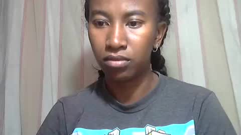 minouch211907 online show from October 2025 04:57:02 AM