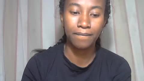 minouch211907 online show from November 2025 04:17:01 PM