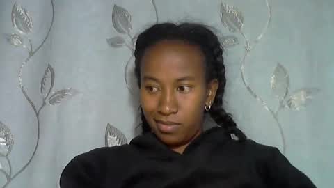 minouch211907 online show from March 2026 12:16:01 AM