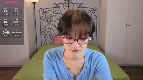 Olivia online show from September 2025 03:59:01 PM
