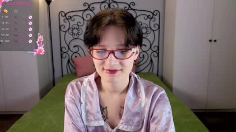 Olivia online show from September 2025 04:12:01 PM