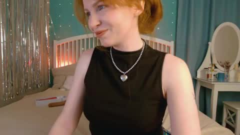 Snapshot of mira_glace chatting on June 2026 11:05:01 AM Mira3 online show from June 2026 11:05:01 AM