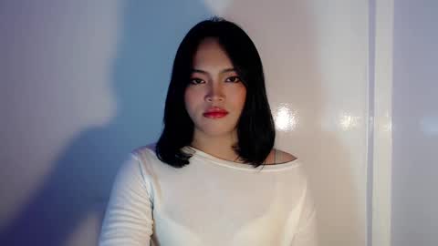 Snapshot of mira_luna222 chatting on February 2025 05:07:02 PM Mira Bella online show from February 2025 05:07:02 PM